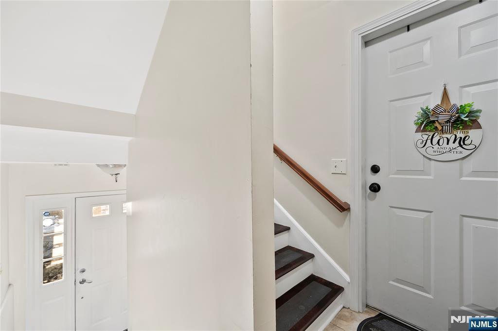 110 Redwood Avenue