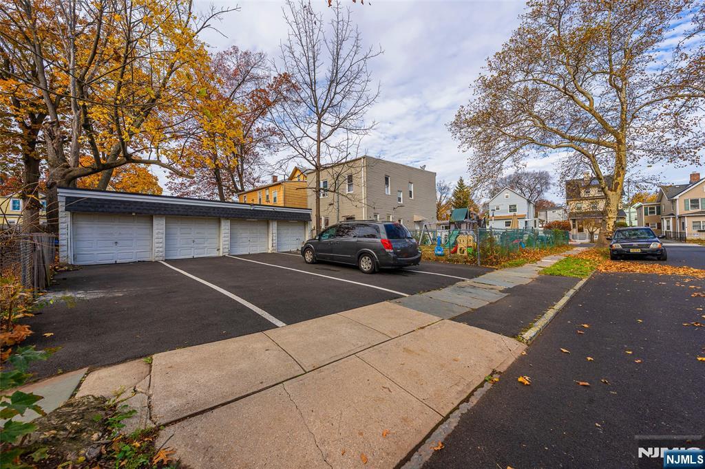 311 Elmwood Avenue - Photo 4