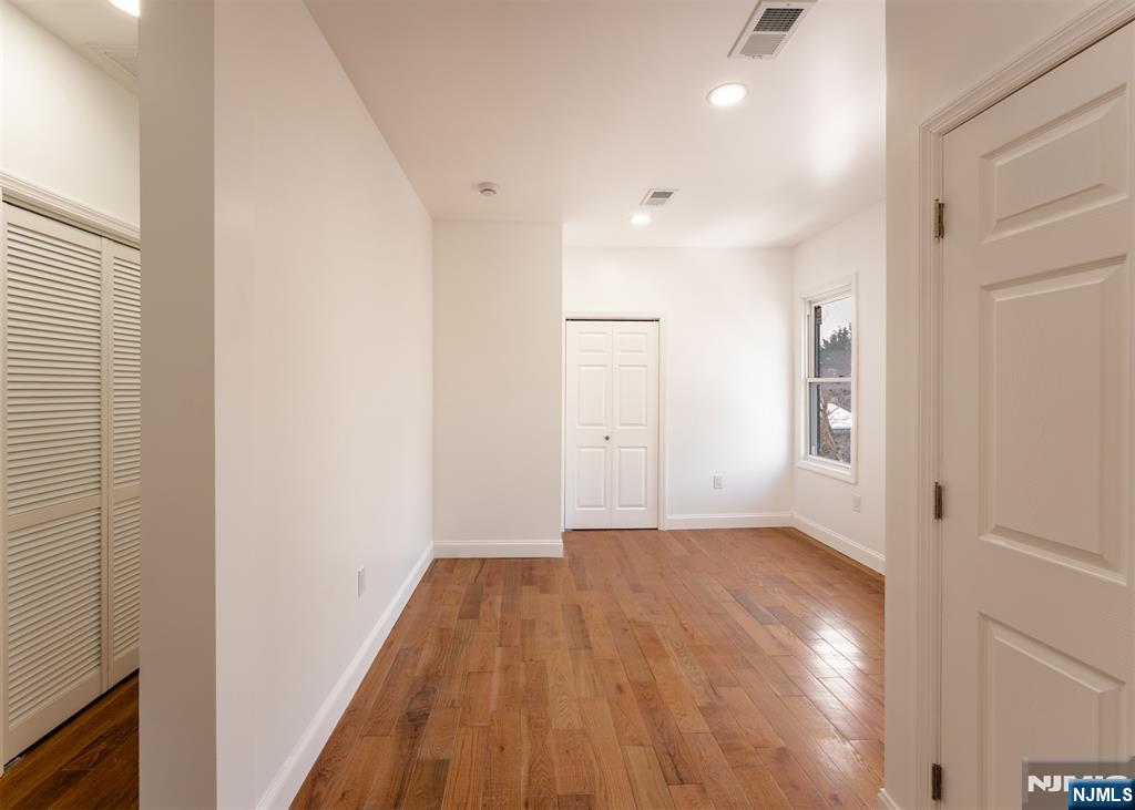 152 Washington Street - Photo 4