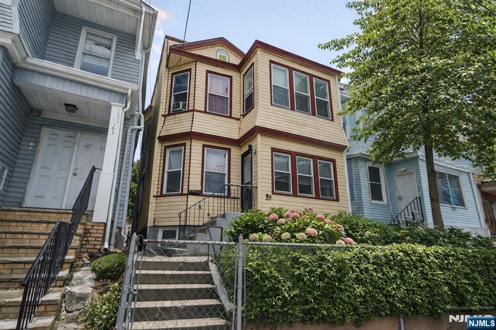 155 Myrtle Avenue - Photo 3