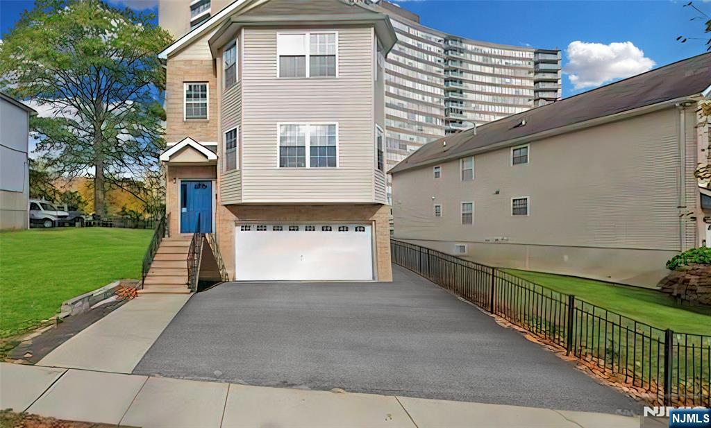 54 Melrose Avenue - Photo 2