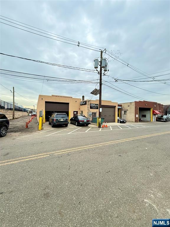 684 Prospect Avenue - Photo 4