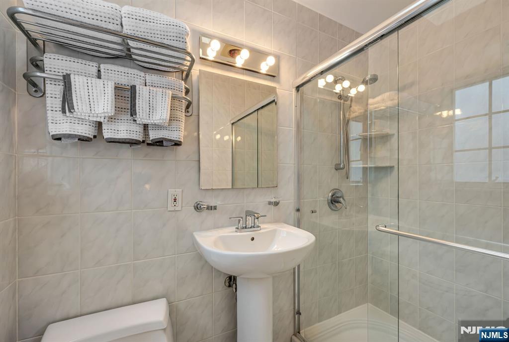 47 Susan Drive, Closter, NJ, 07624