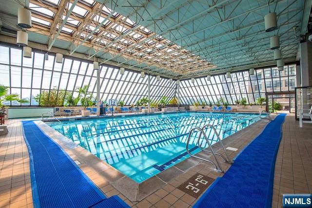 7000 Boulevard East #41L