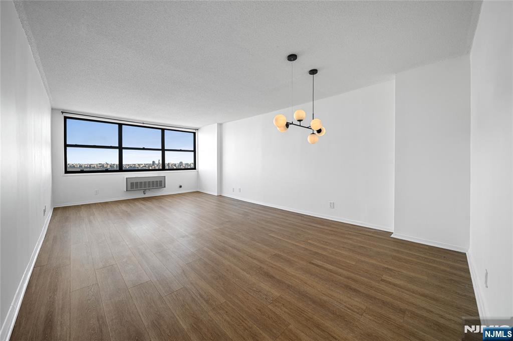 7000 Boulevard East #41L