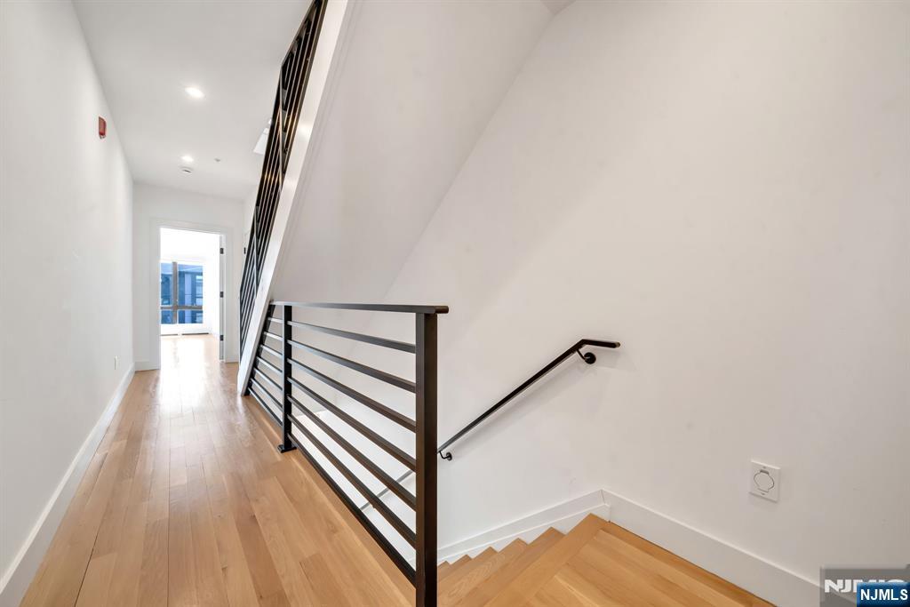 279 Myrtle Avenue, Fort Lee, NJ, 07024