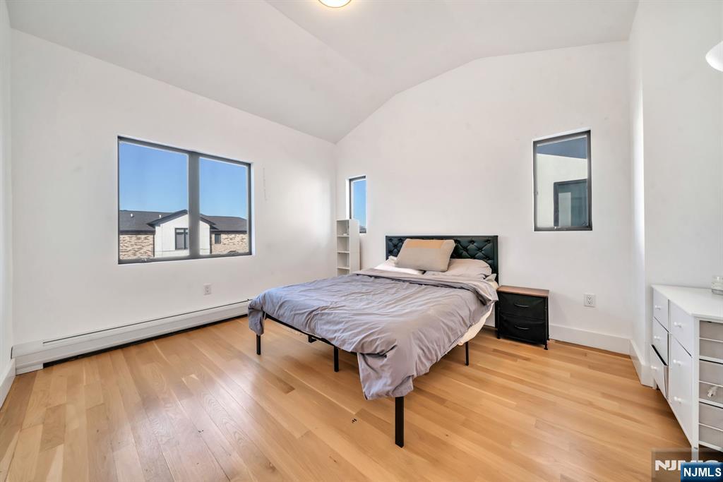 279 Myrtle Avenue, Fort Lee, NJ, 07024