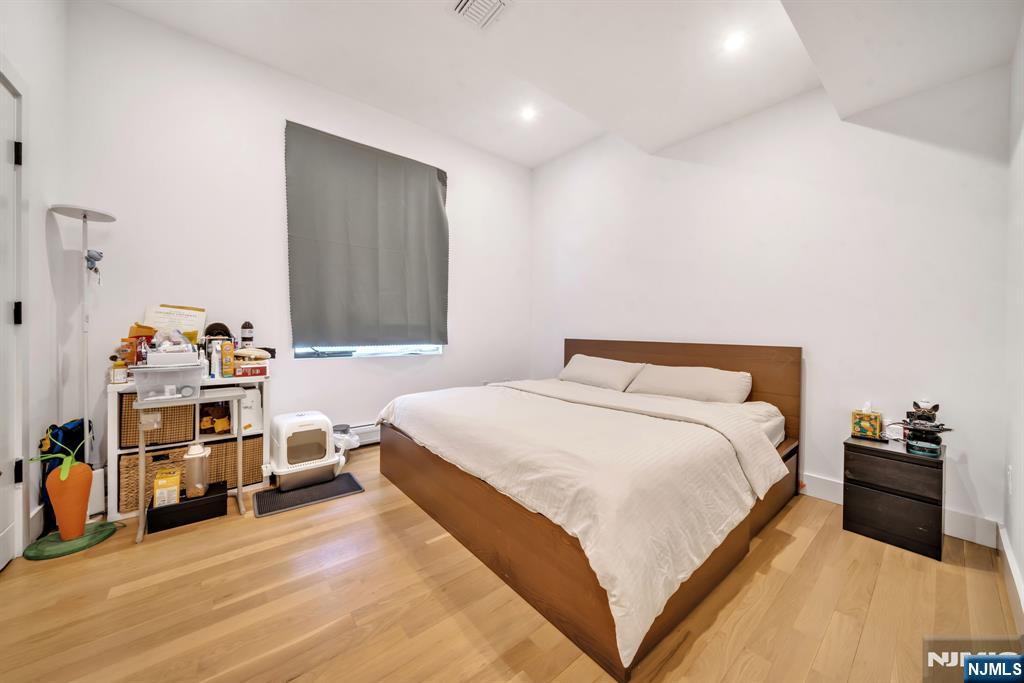 279 Myrtle Avenue, Fort Lee, NJ, 07024