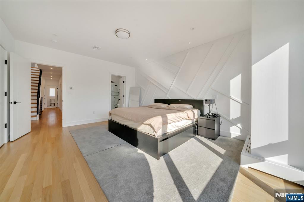 279 Myrtle Avenue, Fort Lee, NJ, 07024