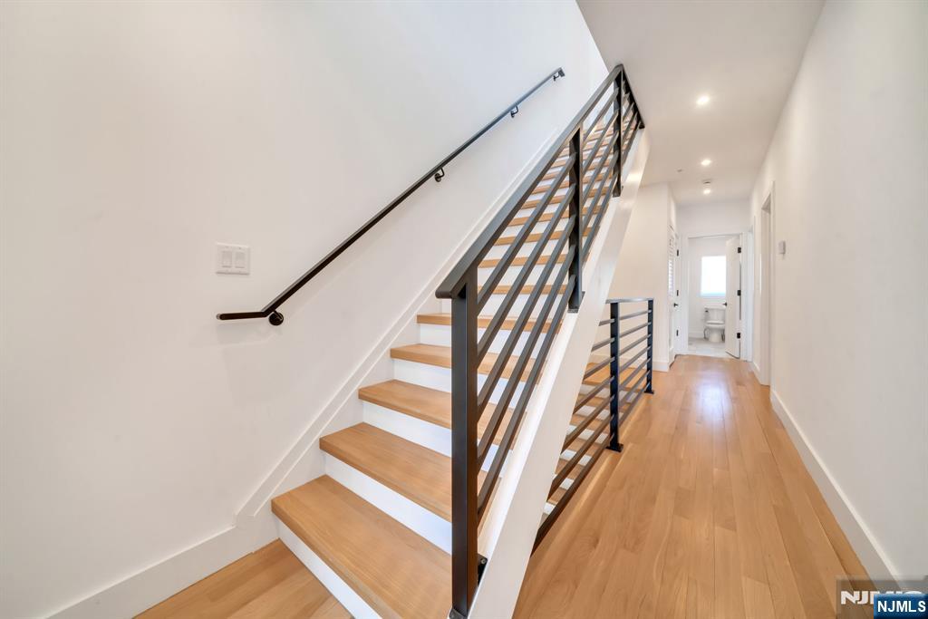 279 Myrtle Avenue, Fort Lee, NJ, 07024