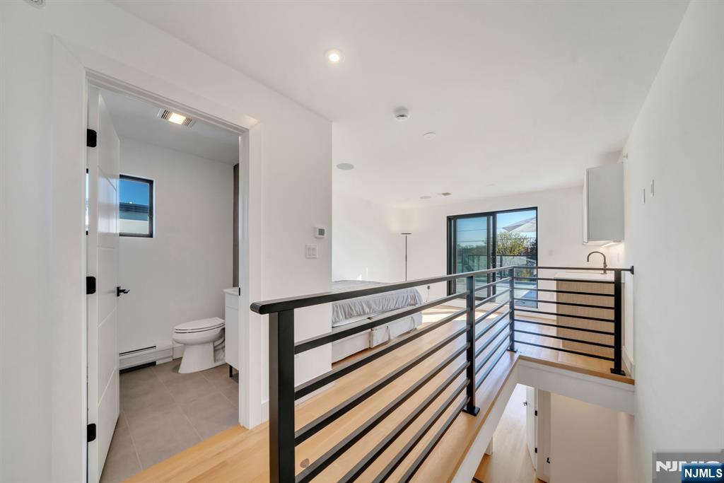 279 Myrtle Avenue, Fort Lee, NJ, 07024