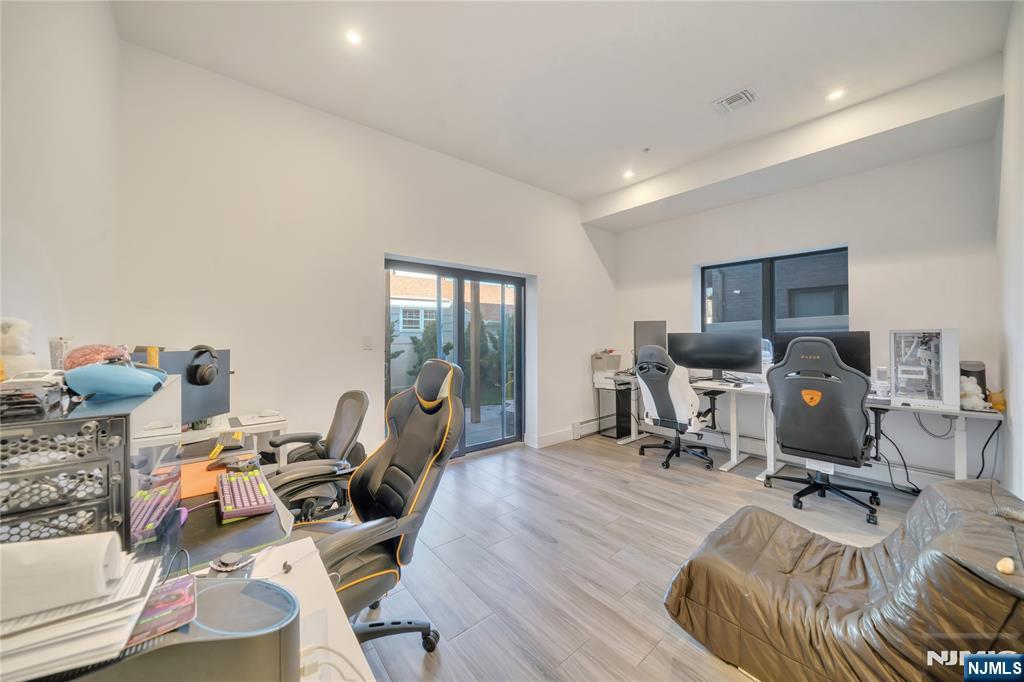 279 Myrtle Avenue, Fort Lee, NJ, 07024