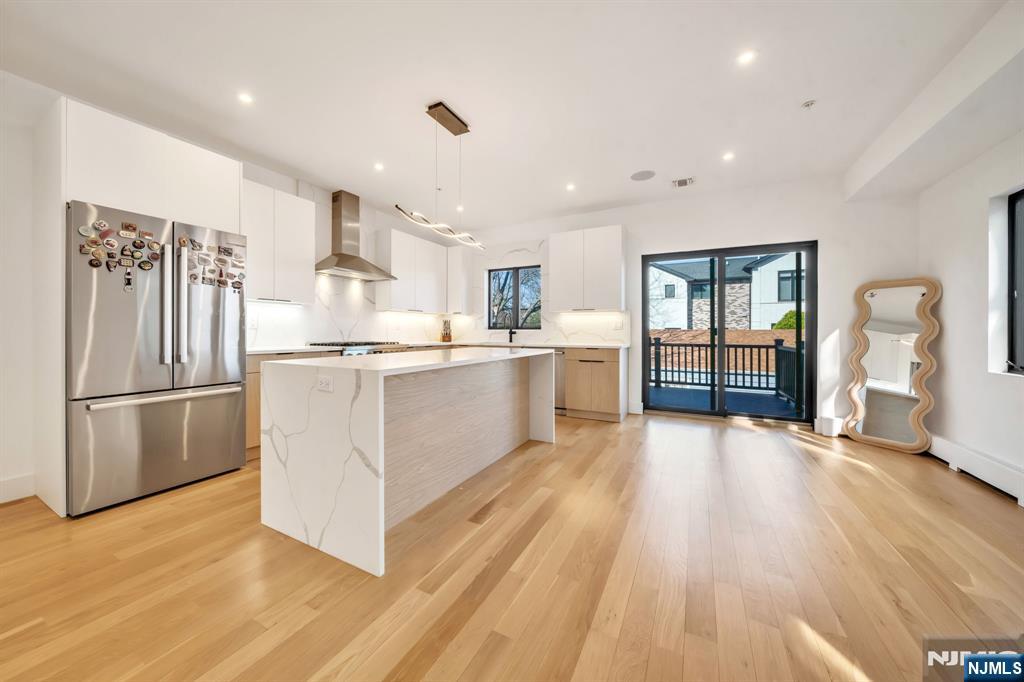 279 Myrtle Avenue, Fort Lee, NJ, 07024