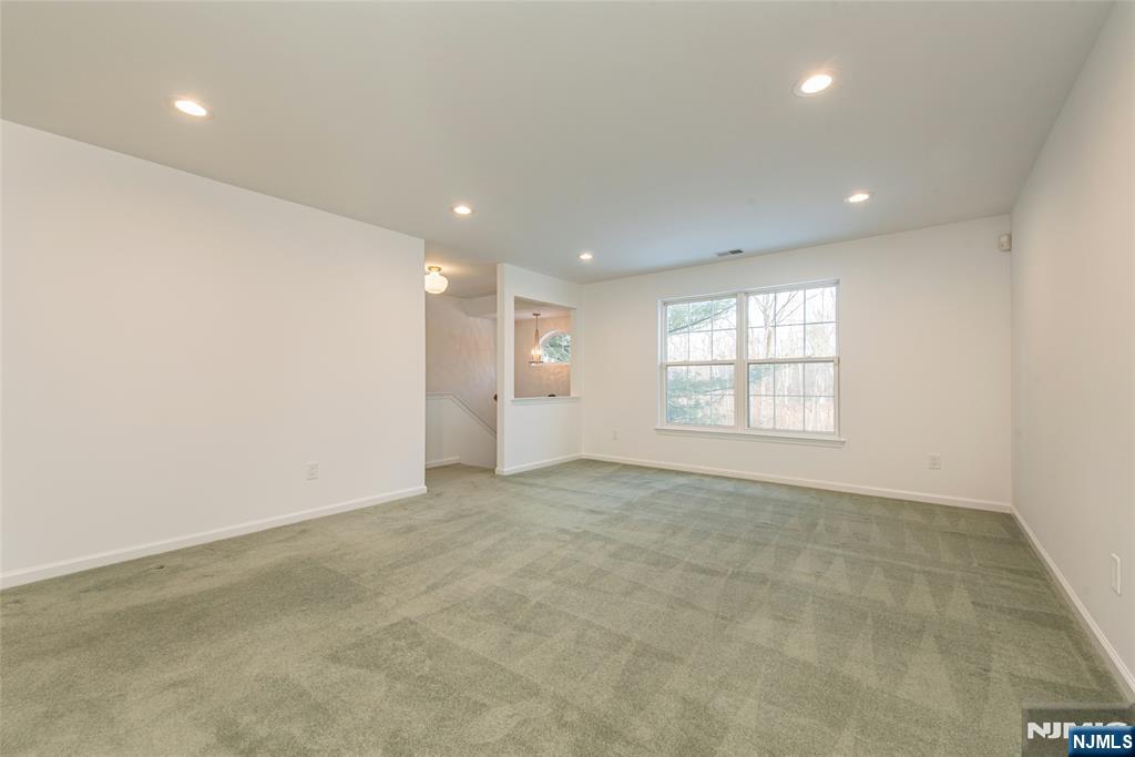 Homes for sale in Montville Township, NJ | 10 Springbrook Rd, Montville Township, NJ 07045 | MLS# 26002562