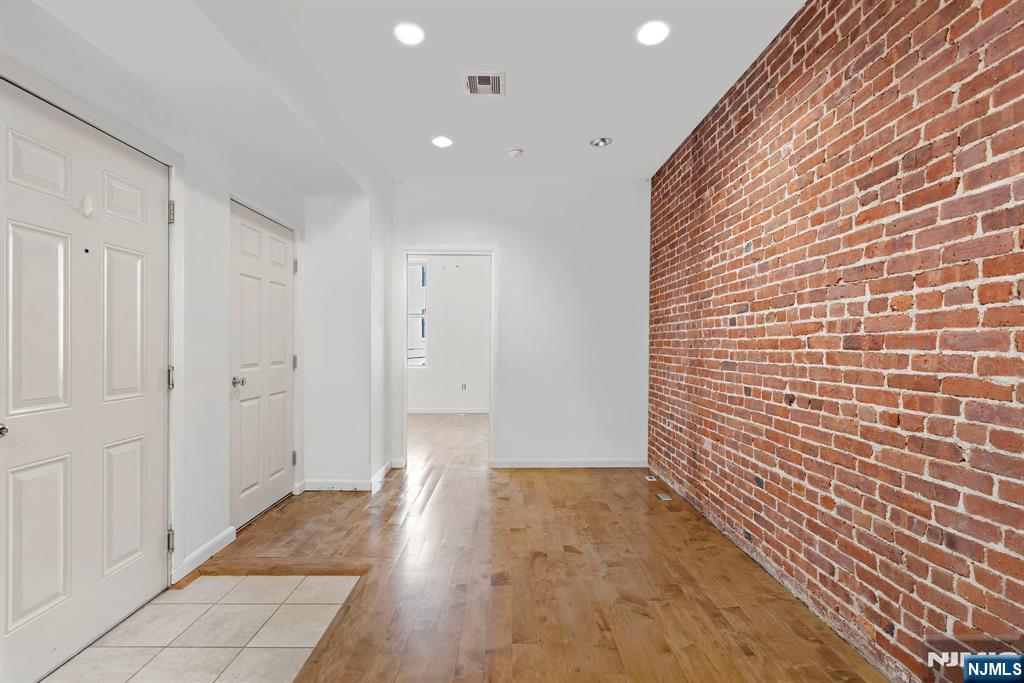 933 Garden Street #3