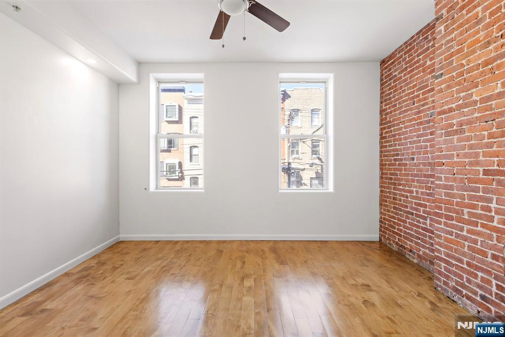 933 Garden Street #3