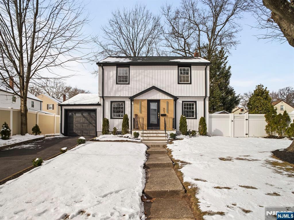 211 Denver Road, Paramus, NJ, 07652