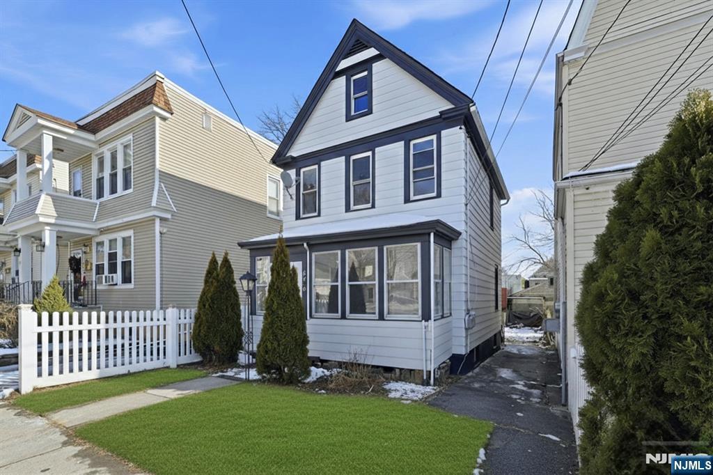 48 Liberty Street - Photo 2