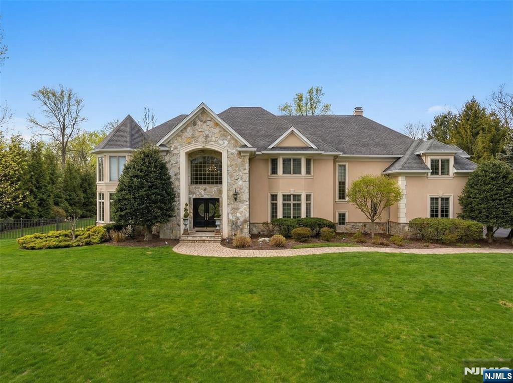 2 Stewart Court - Photo 2