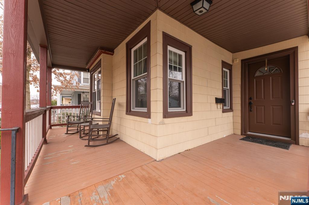 120 Norman Street - Photo 4