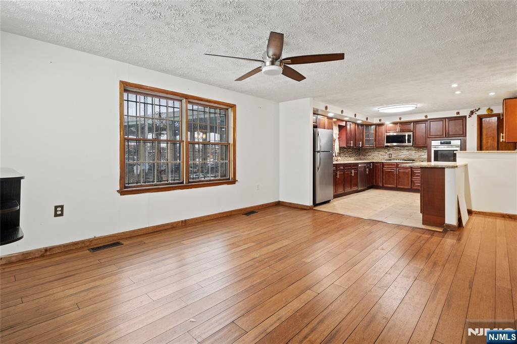 109 Division, Garfield, NJ, 07026