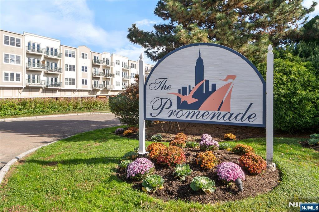 216 The Promenade