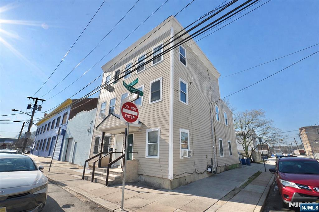 83 Jay Street, Newark, NJ, 07103