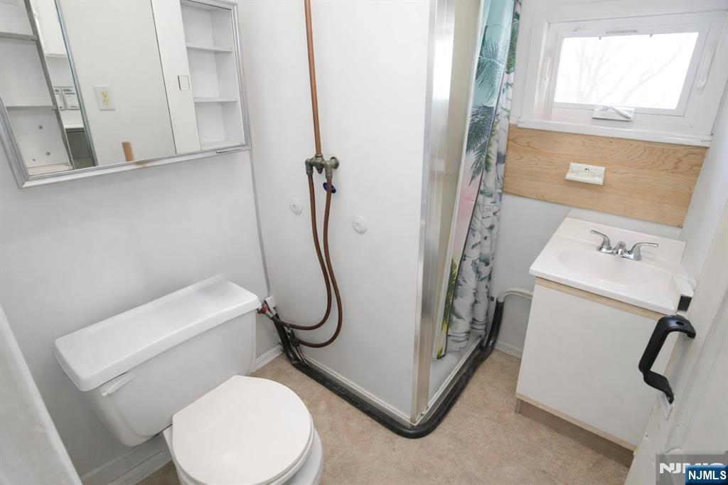 83 Jay Street, Newark, NJ, 07103