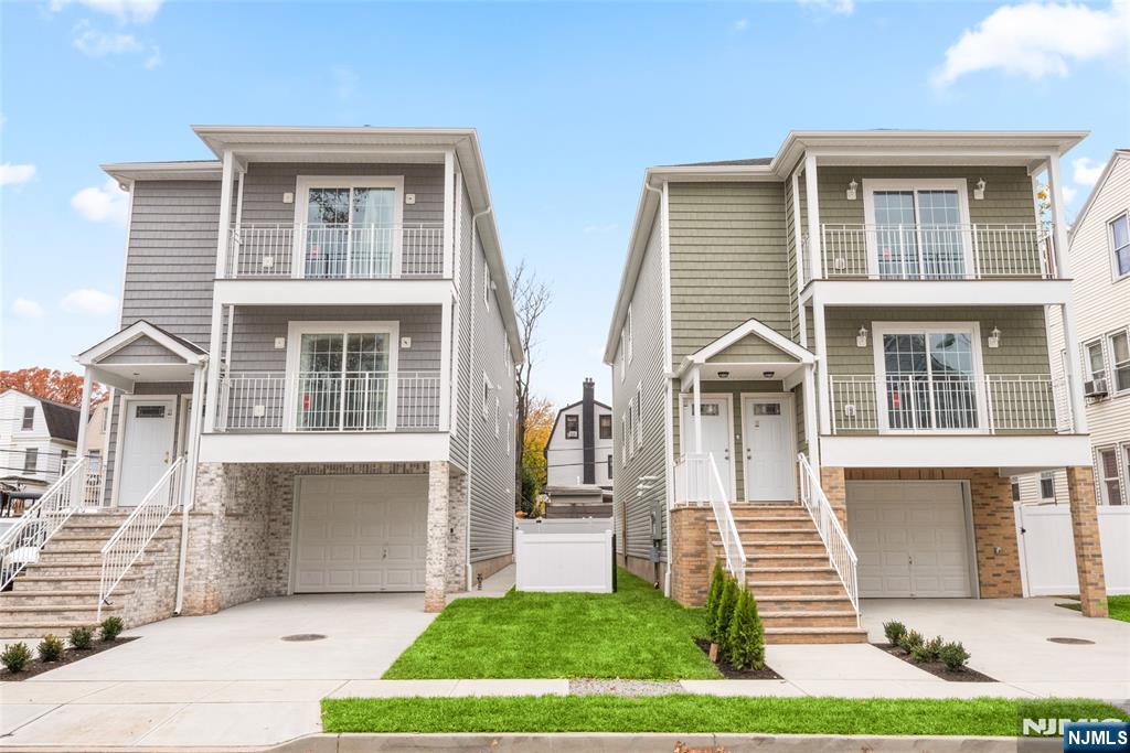 1008 E Grand St, Elizabeth City, NJ, 07201-2618