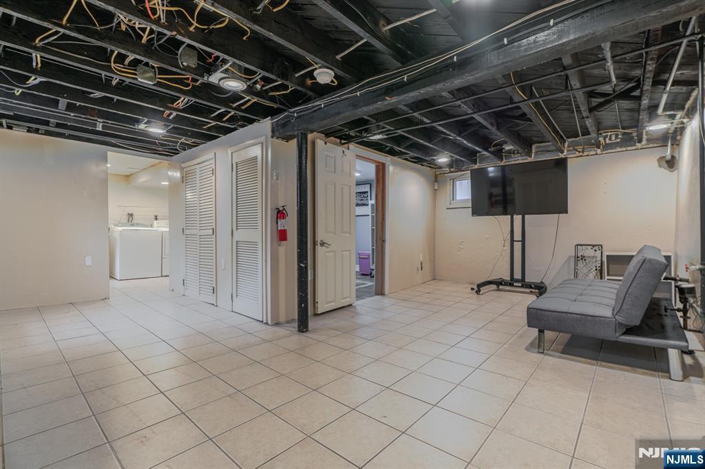 134 N Stanton Street