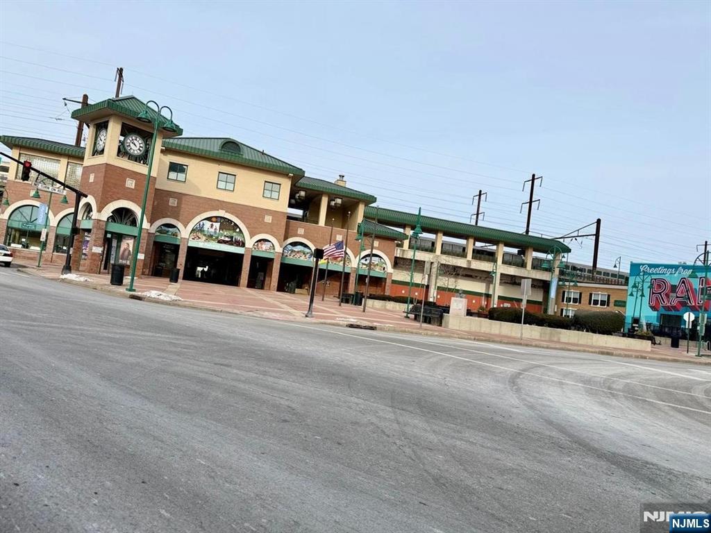 134 N Stanton Street