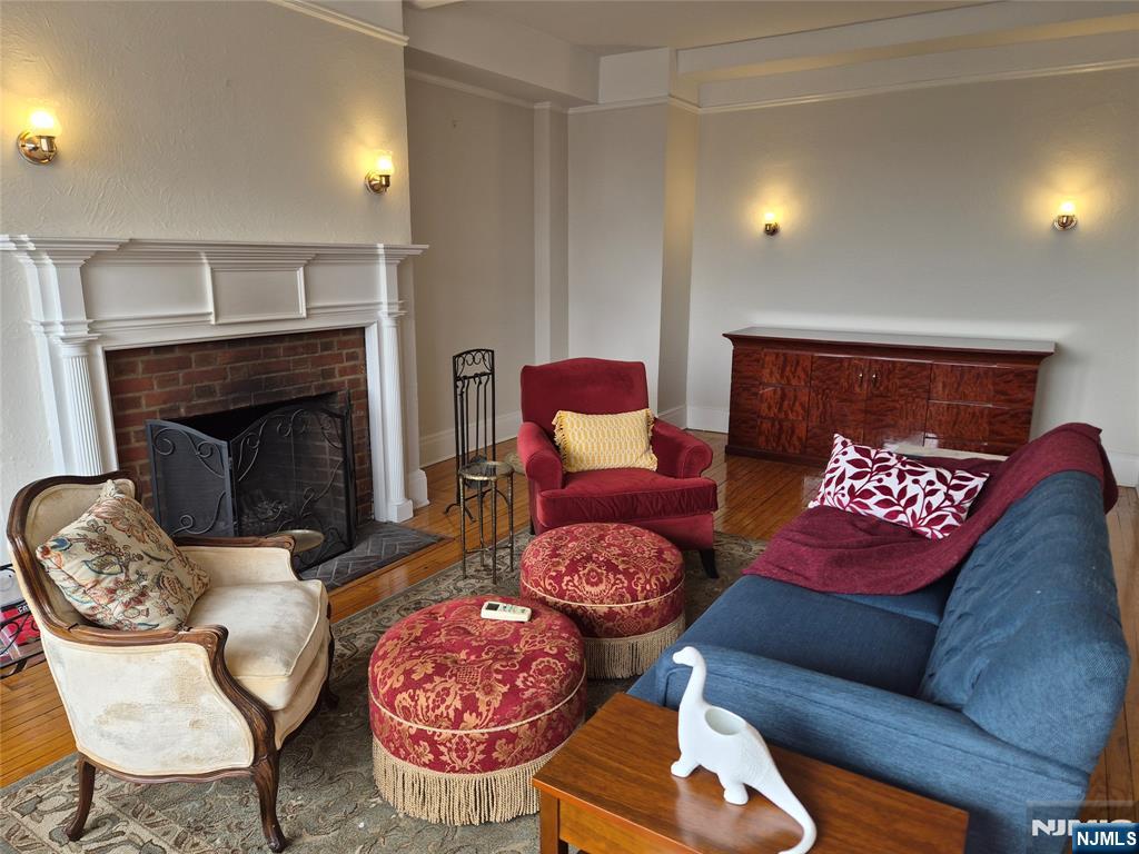 363-377 Mount Prospect #1B