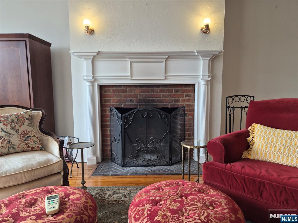 363-377 Mount Prospect #1B