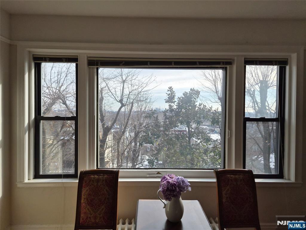 363-377 Mount Prospect #1B