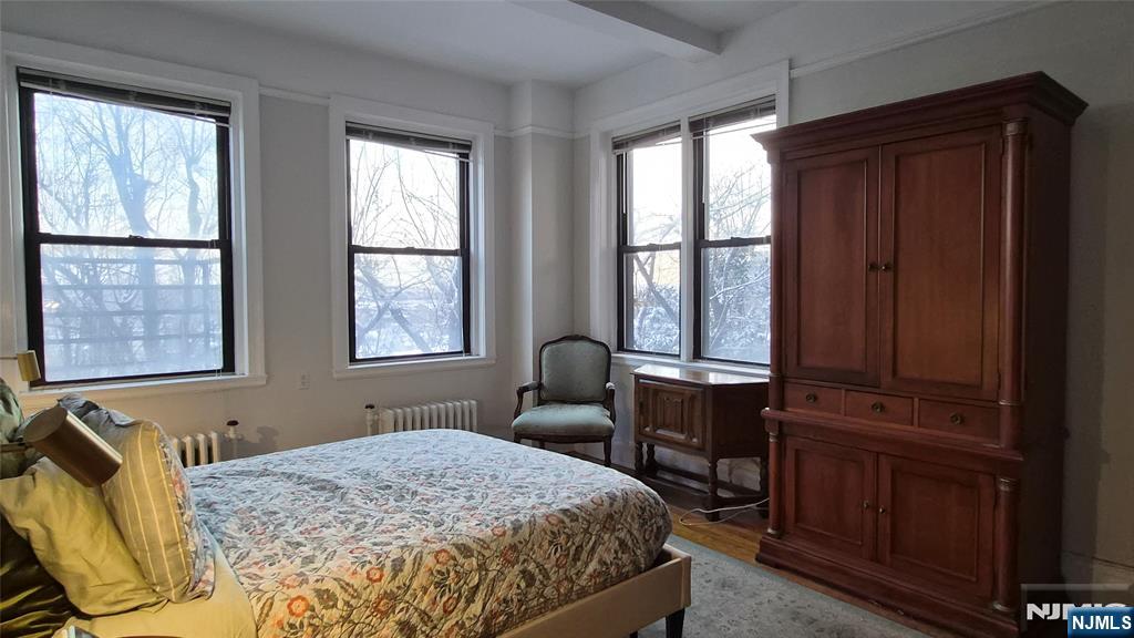 363-377 Mount Prospect #1B