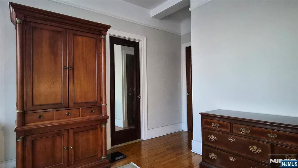 363-377 Mount Prospect #1B