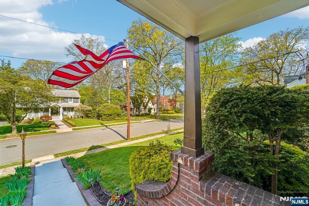 121 Goodwin Terrace - Photo 4