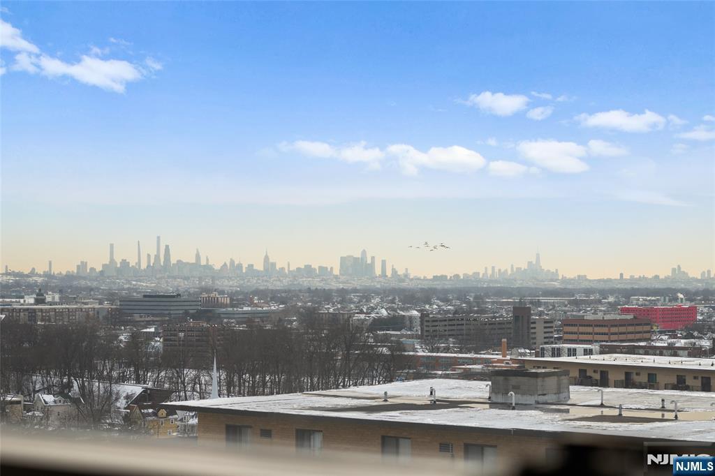 280 Prospect 9H - Photo 2