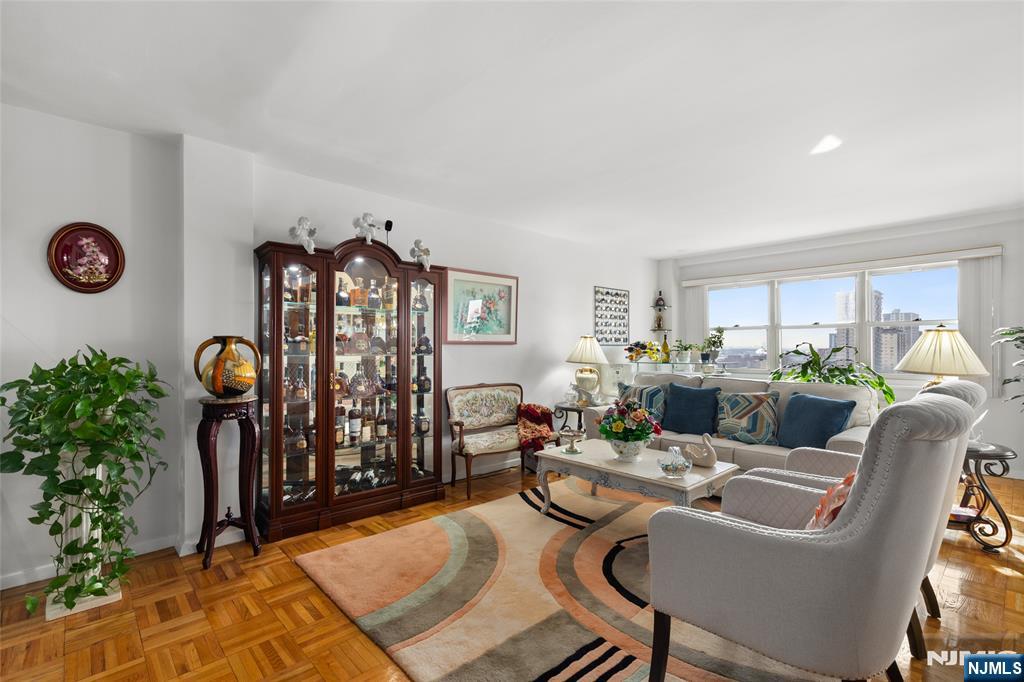 280 Prospect 9H - Photo 3