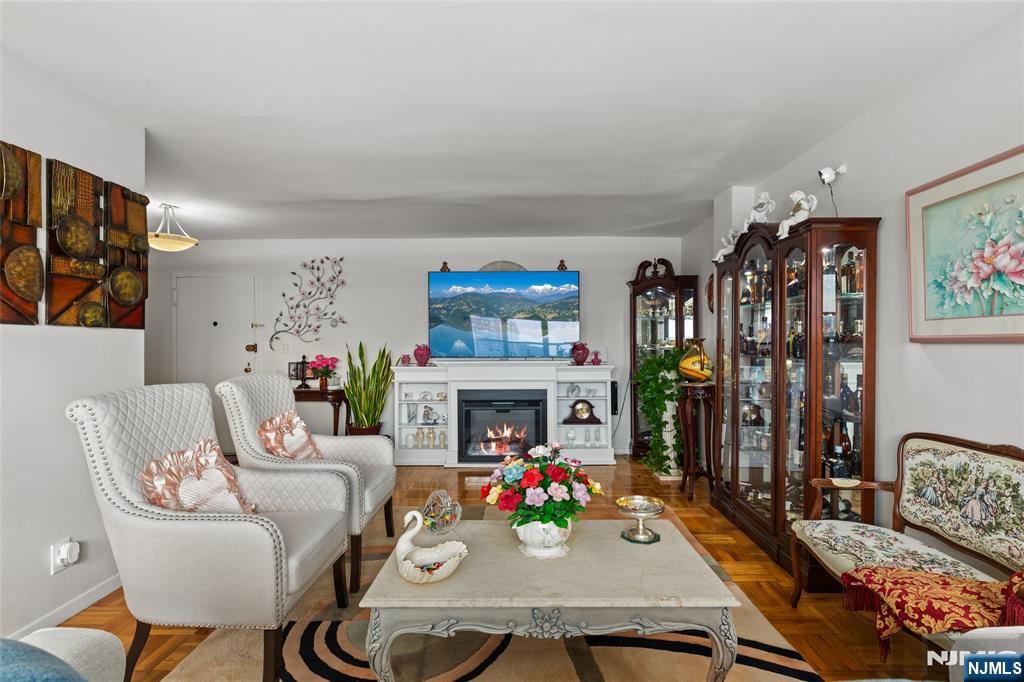 280 Prospect 9H - Photo 5