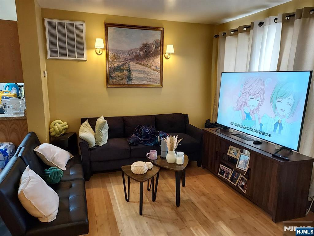 648 S 15th Street - Photo 2