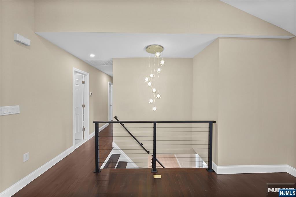 550 Ramapo Valley Road, Oakland, NJ, 07436