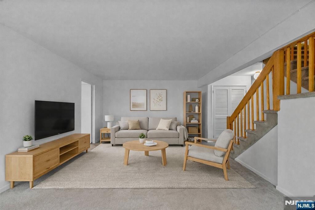 319 Gorge Rd #5, Cliffside Park, NJ 07010