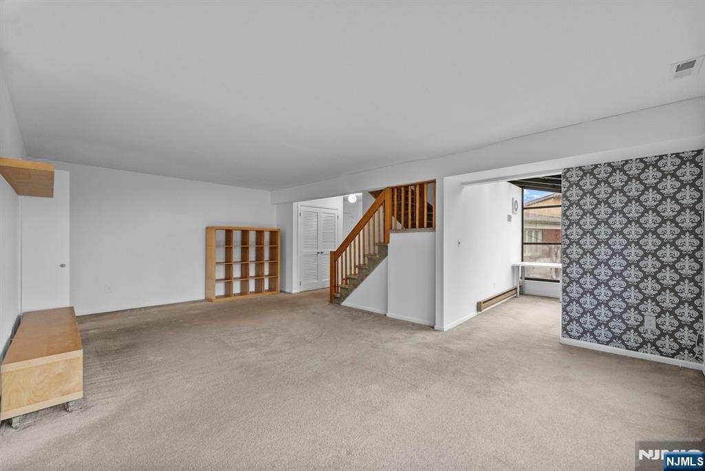 319 Gorge Rd #5, Cliffside Park, NJ 07010