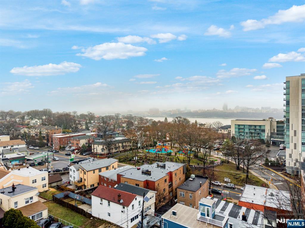 319 Gorge Rd #5, Cliffside Park, NJ 07010