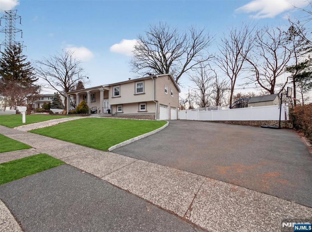 66 Lockwood Place - Photo 2