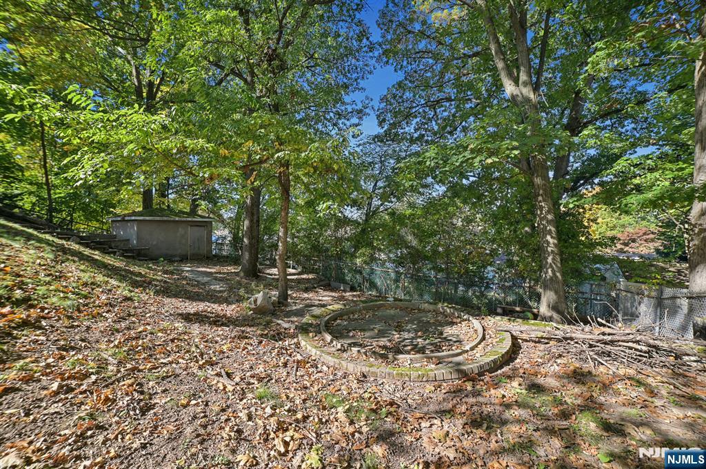 Homes for sale in Little Falls, NJ | 63 Hemlock Rd, Little Falls, NJ 07424 | MLS# 26002895