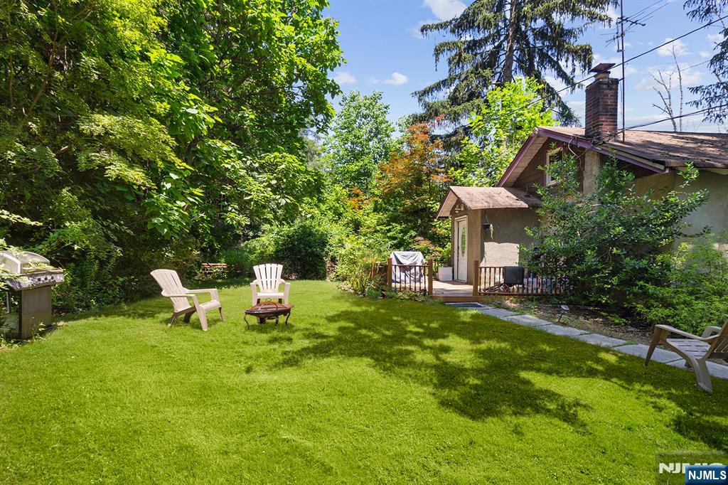 77 Voorhis Road, Kinnelon Borough, NJ 07035 Listing Photo  16
