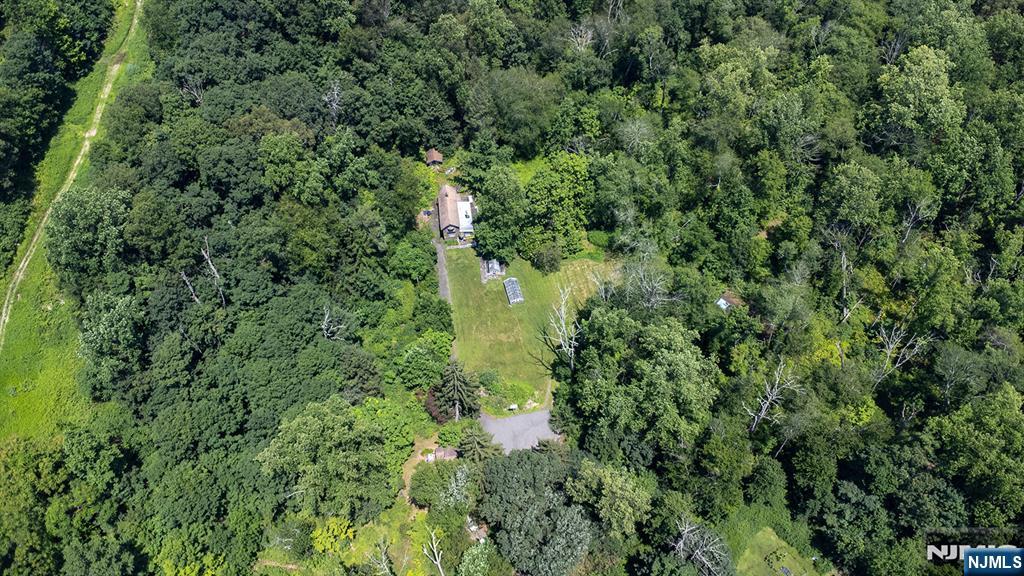 77 Voorhis Road, Kinnelon Borough, NJ 07035 Listing Photo  3