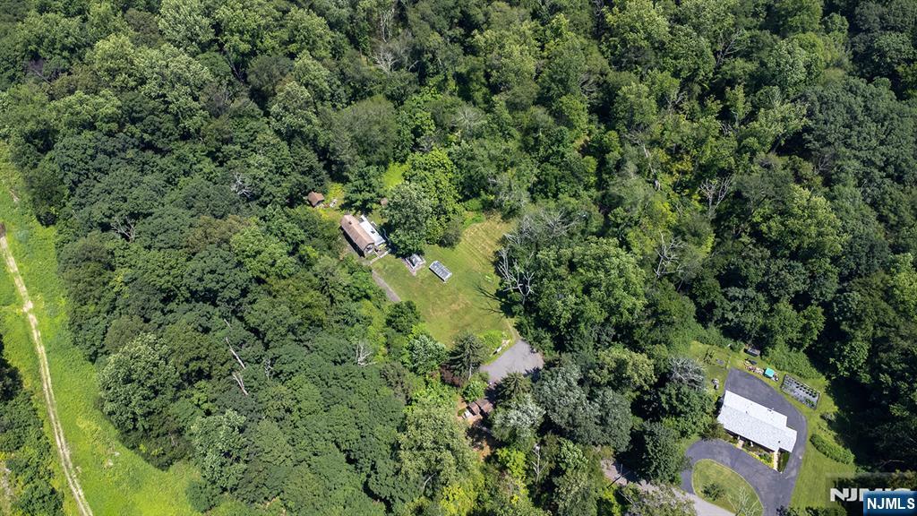 77 Voorhis Road, Kinnelon Borough, NJ 07035 Listing Photo  6